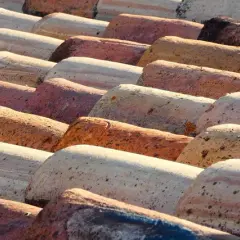 Czym ciąć dachówkę ceramiczną, aby uniknąć zniszczeń i pyłu?