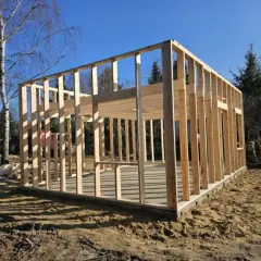 Jaki fundament pod domek letniskowy drewniany 35m2? Oto najlepsze opcje