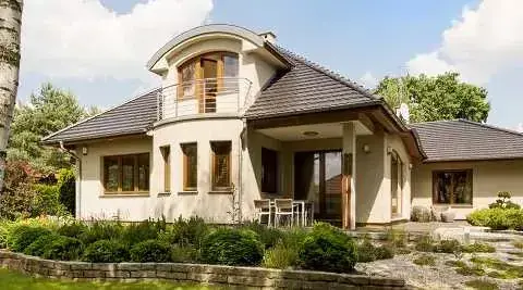 Ile kosztuje przebudowa domu? Sprawdź ukryte wydatki i cenniki