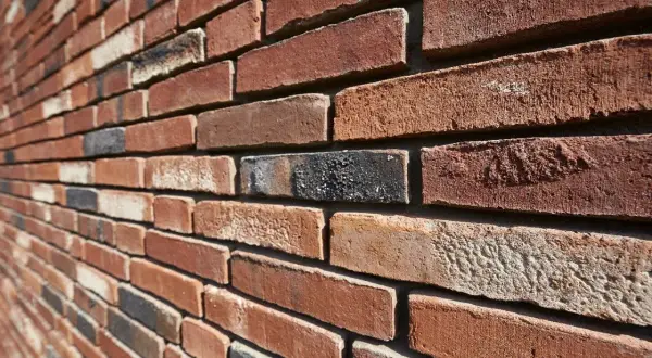 Czym murować cegły? Odkryj najlepsze zaprawy i techniki murowania
